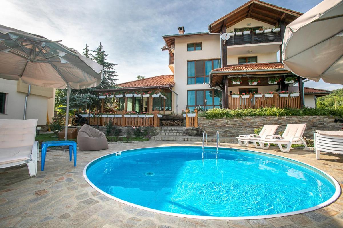 Vila Gardenia Gumoshtnik Esterno foto